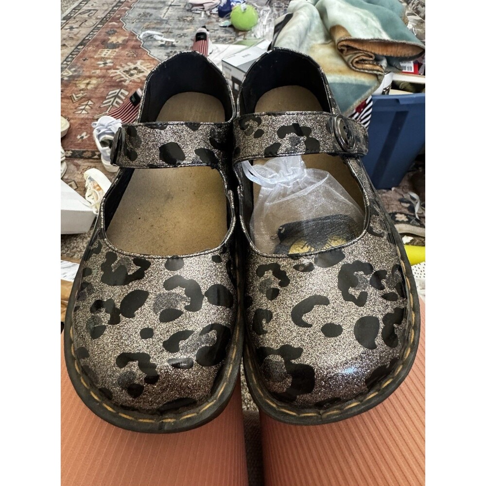 EUC Savvy Women 8M Jane Black Dotted Slip Resistant Mary Jane Glitter Leopard